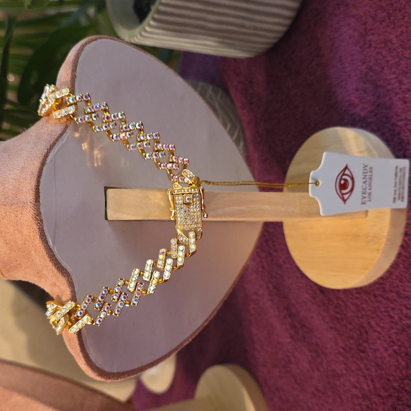 EYE CANDY Gold ZIRCONIA CRYSTAL Butterfly Necklace - Picture 5 of 6